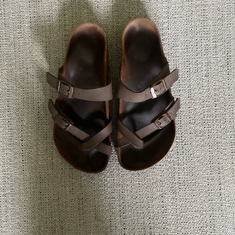 Birkenstocks size 6